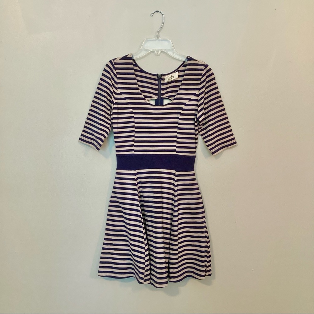 4/$10 - Lola Navy & Gray Striped 3/4 Sleeves Fit-And-Flare Dress with Pockets